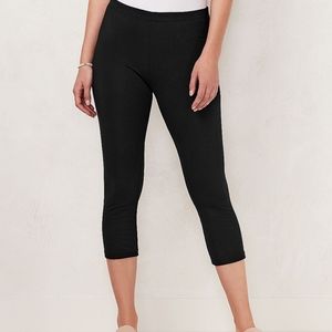 Grey women's capri leggings